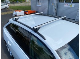 Příčný nosník se zámkem hliníkový ROOF RACK IN 1, 120cm, nosnost 90kg