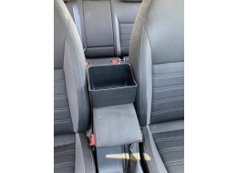 Organizér/držák nápojů do auta na loketní opěrku CAR STORAGE 2