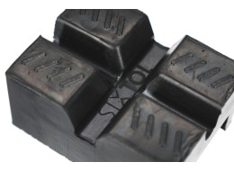 Gumová podložka pro podstavec pod auto skládací MECHANIC CAR STAND, 83x62x40 mm